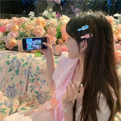 三条黑暗的街道